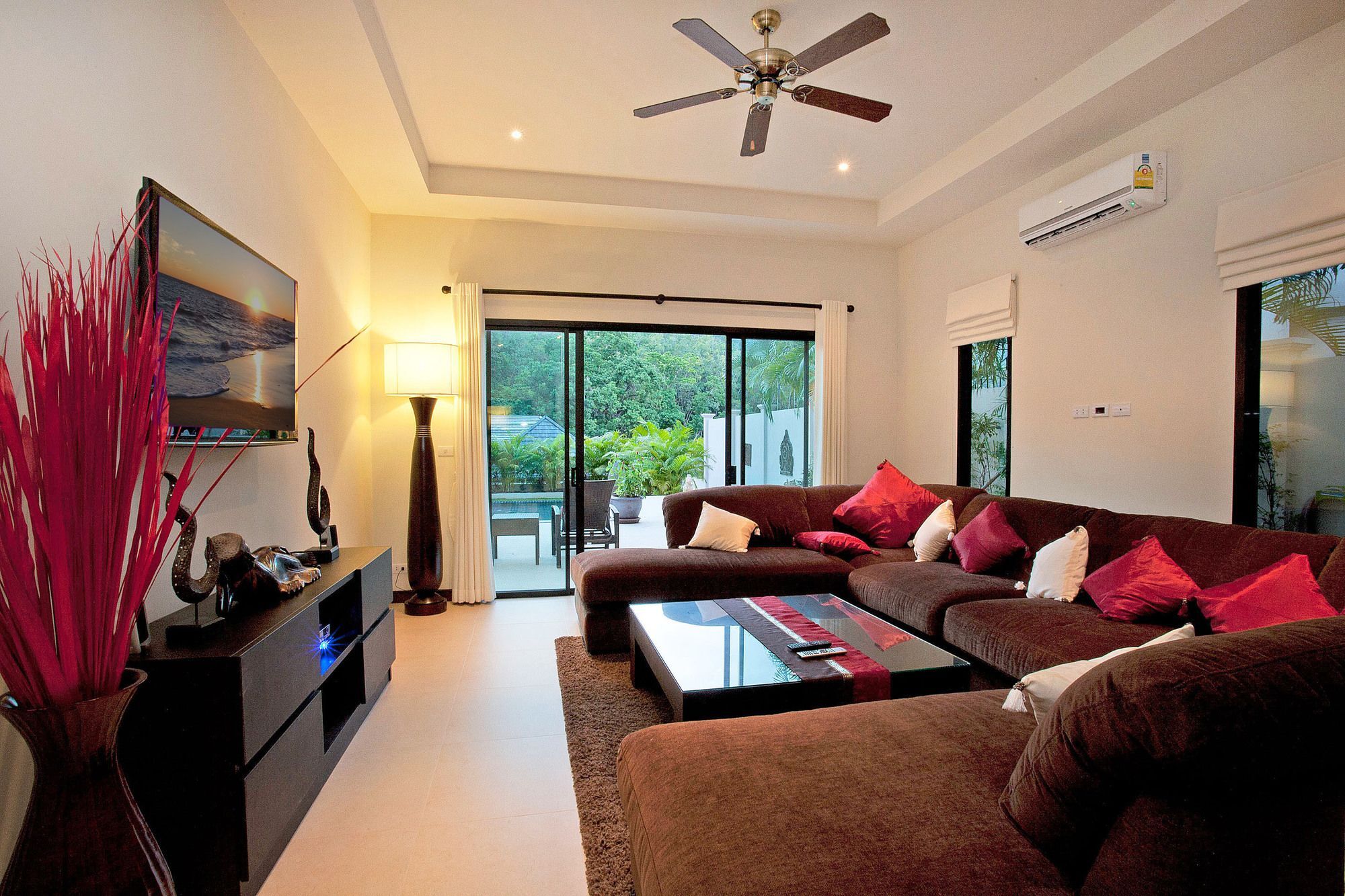Pagarang 6 Bed Beautiful Poolside Dining Area * Nai Harn