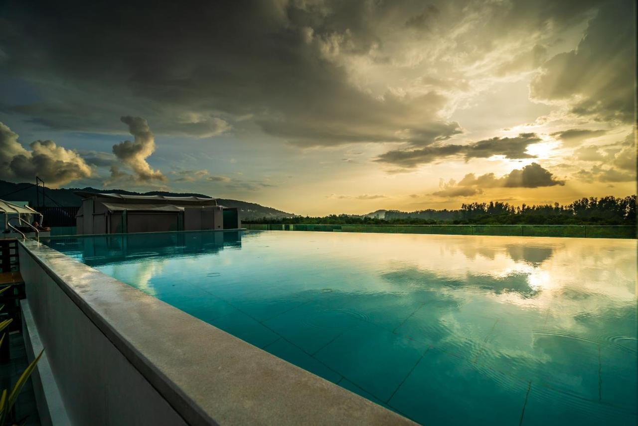 Oceanstone By Lofty *