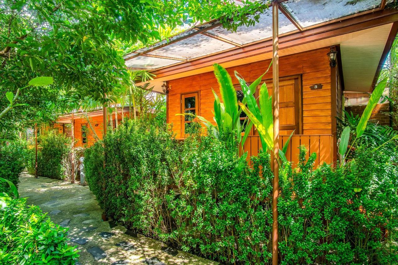 Oyo 451 Samran Hotel Phuket