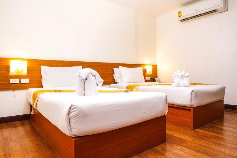 Neptuna Hotel By Maduzi 3* Phuket