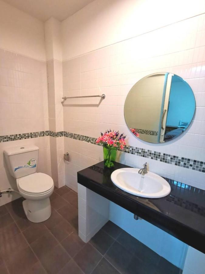 Pon House Hotel Chalong
