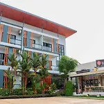 S2 Airport Residence
