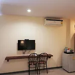 Laemsai Resort