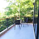 Laemsai Resort