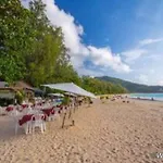 Nayang Beach Brand New Executive Luxury Condo