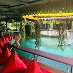 Mountain View Resort And Phupha Srirung Resort