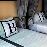Bell Lifestyle Hostel Phuket