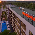 Maikhao Hotel, Phuket