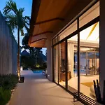 Stylish Pool Villa Tropical Hideaway