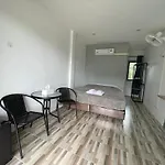 Los Patios Hostel Phuket
