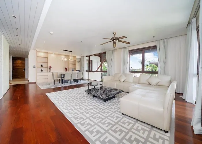 Luxury 4 Bedrooms Penthouse