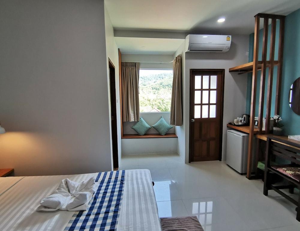 Hotel Kamala Beach Residence 2*
