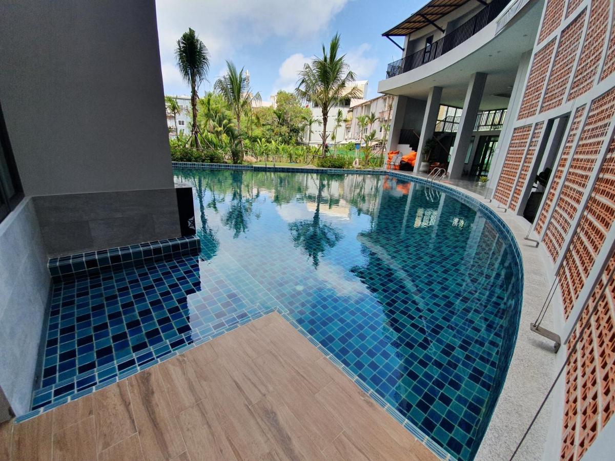 Atom Phuket -sha Hotel 3*