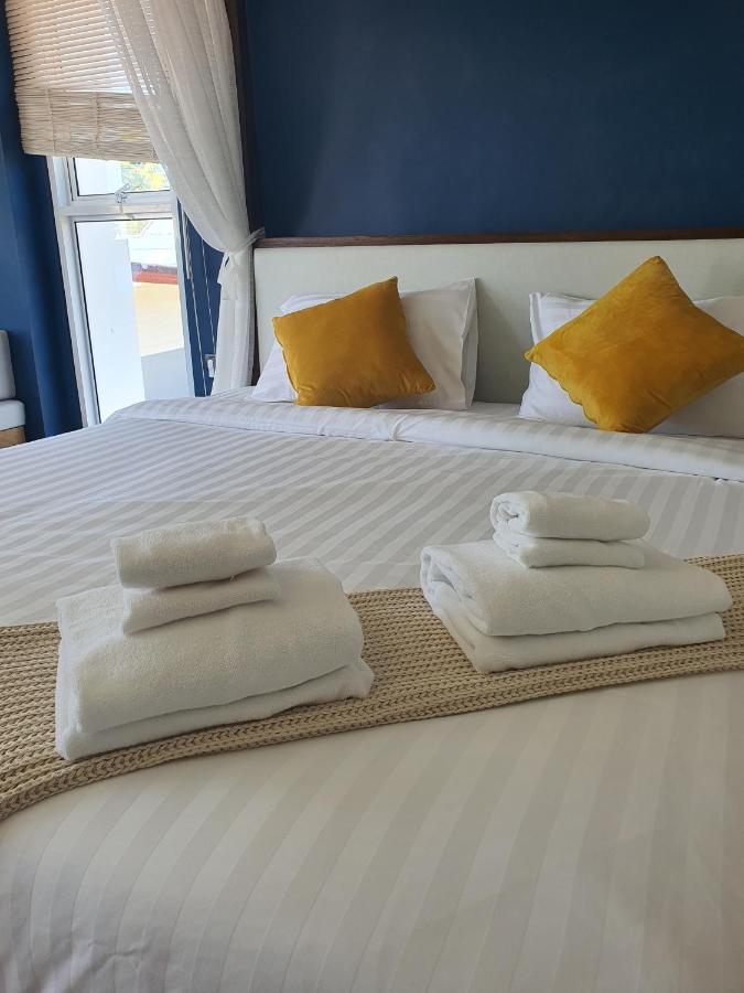 Wayla Villa@maikhaobeach Mai Khao