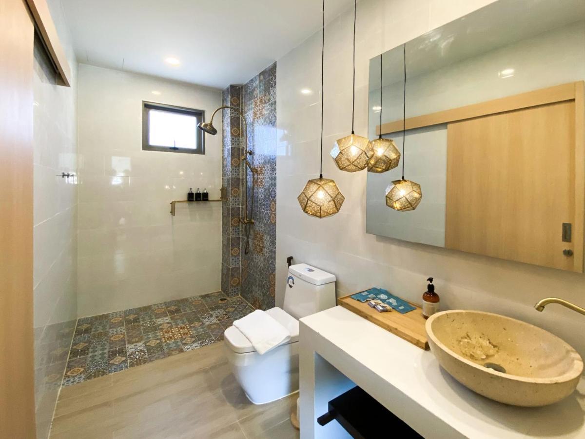 Wayla Villa@maikhaobeach Apartment