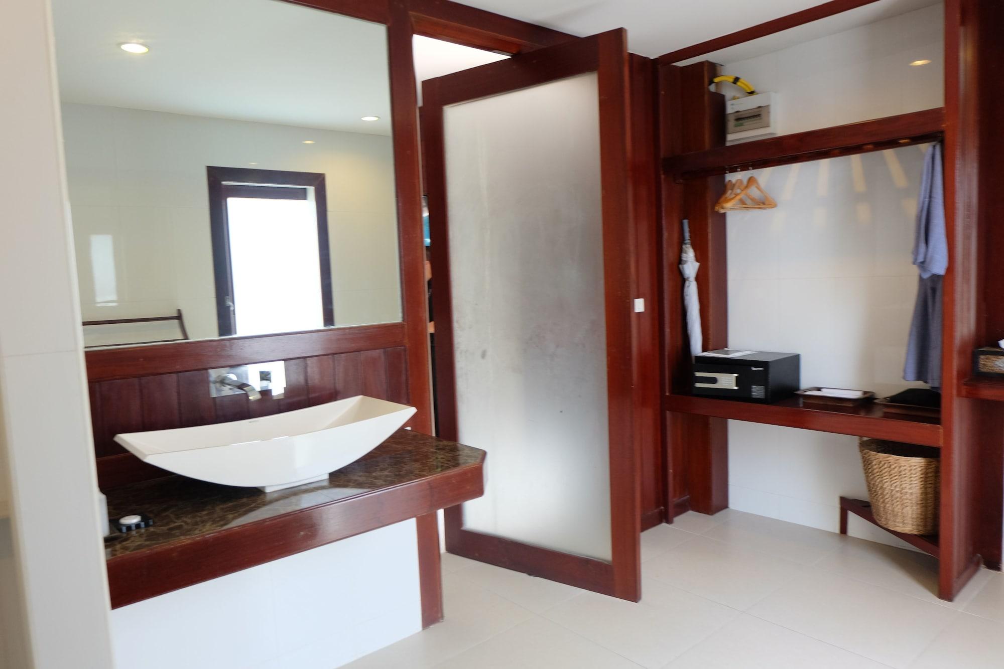 T-villa Phuket Nai Yang Apartment