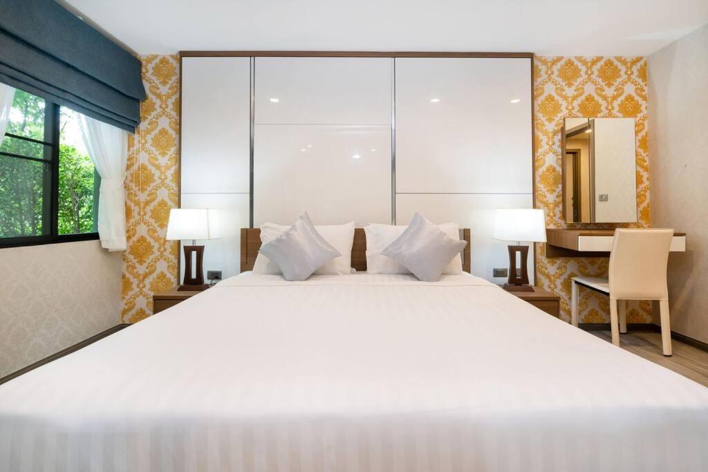 Apartment Nayang Brand New Executive Luxury Nai Yang