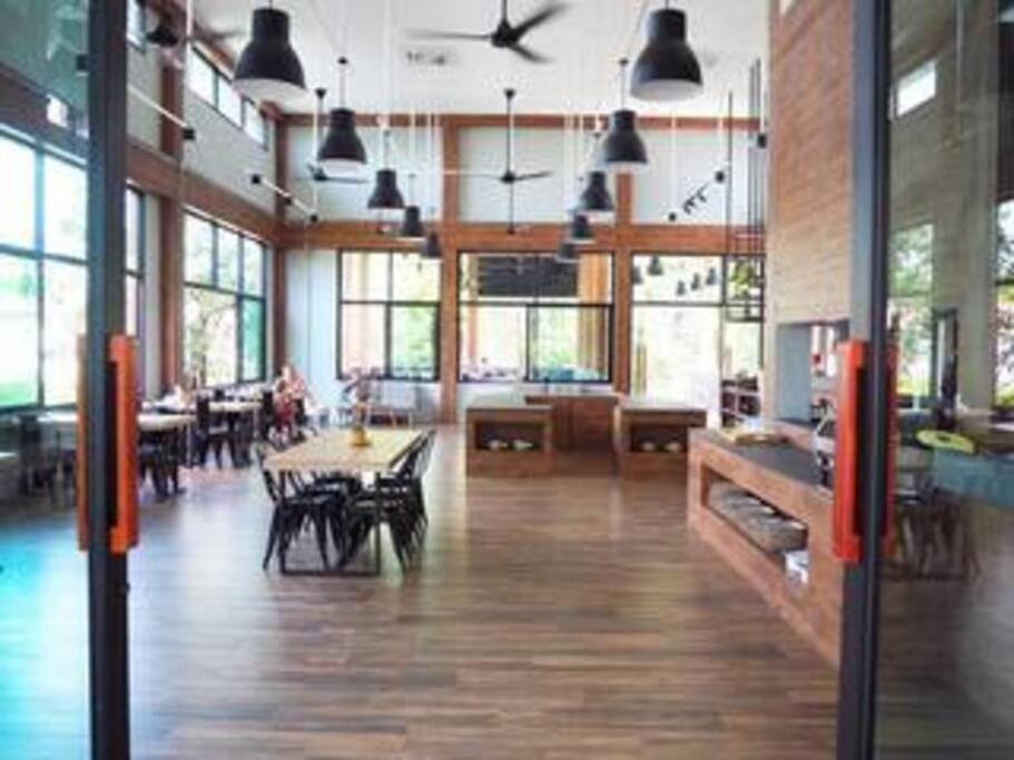 Nayang Brand New Executive Luxury Apartment Nai Yang