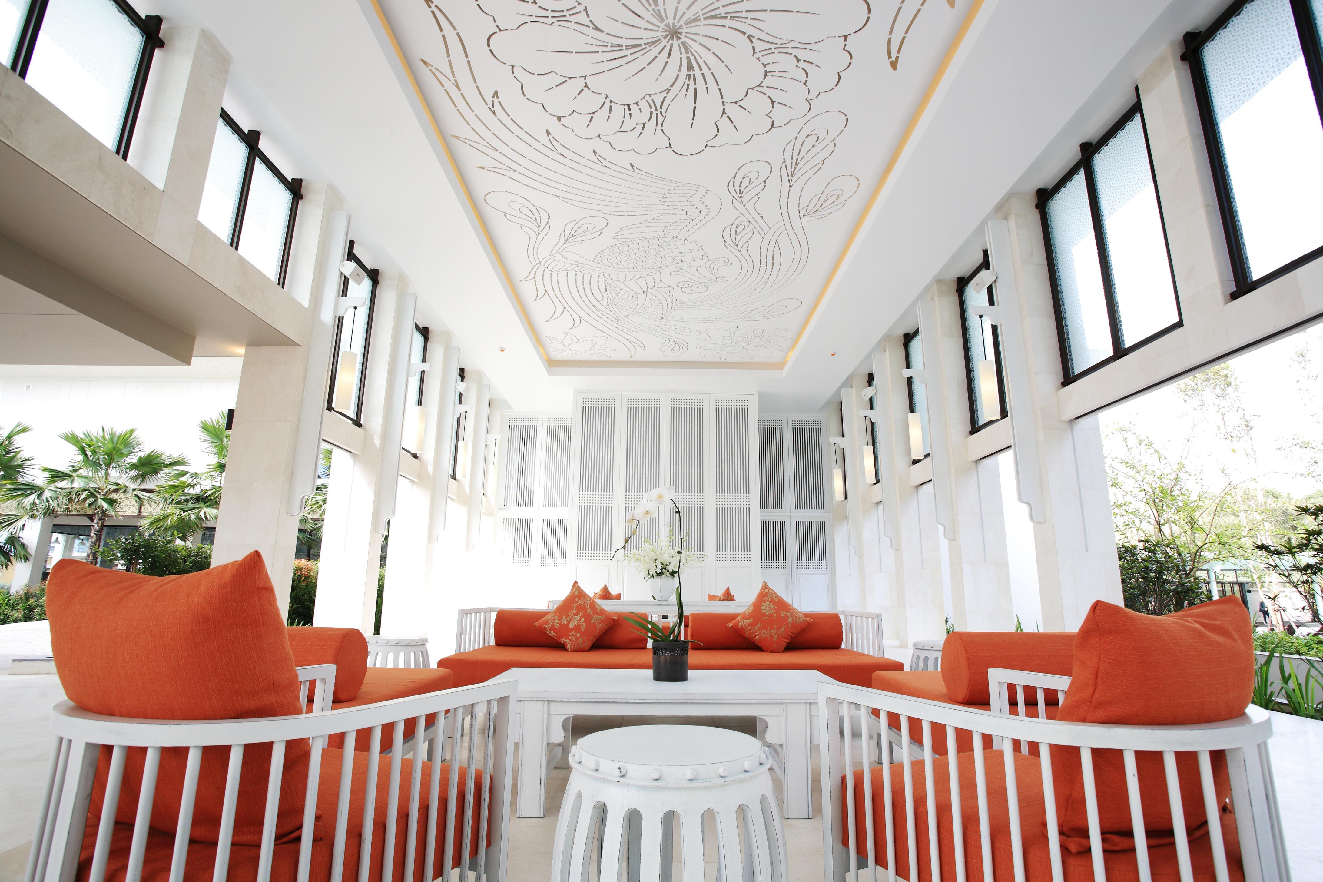 Proud Phuket, Naiyang 4*