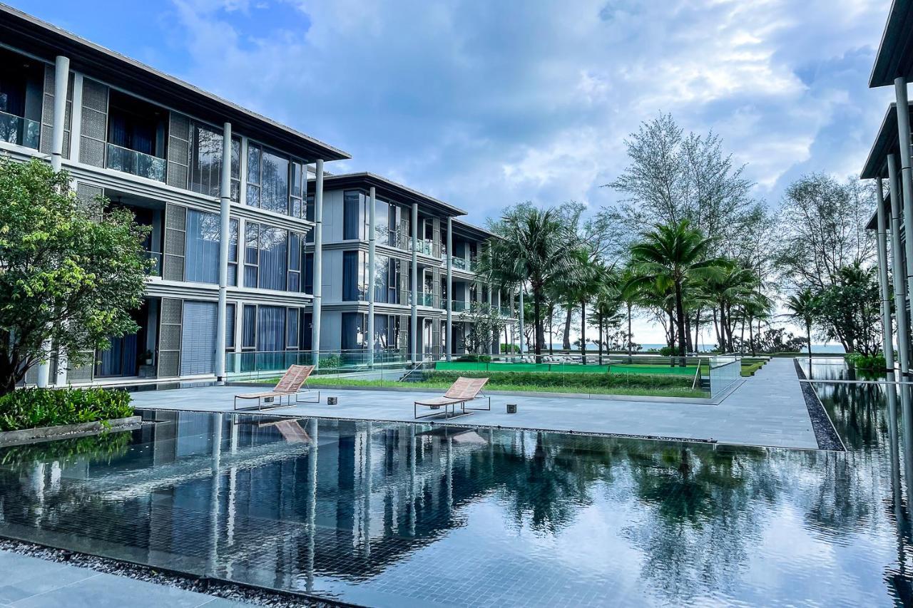 Baan - 2 Bedroom Luxury Condo- Direct Pool & Access *
