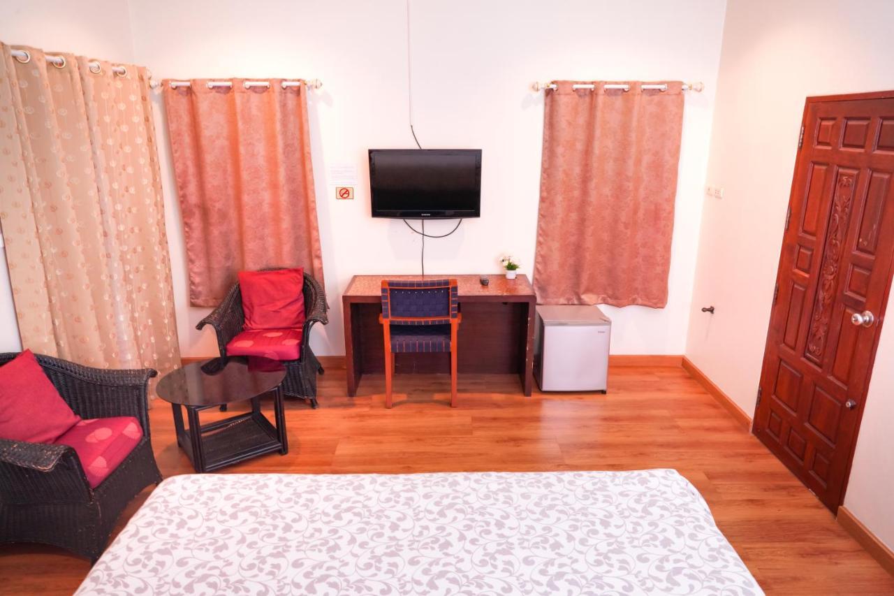Phuket Airport Guest house *