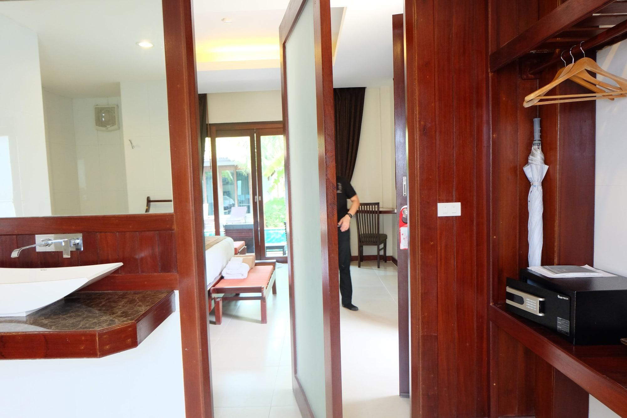 T-villa Phuket Nai Yang Suwannaphum
