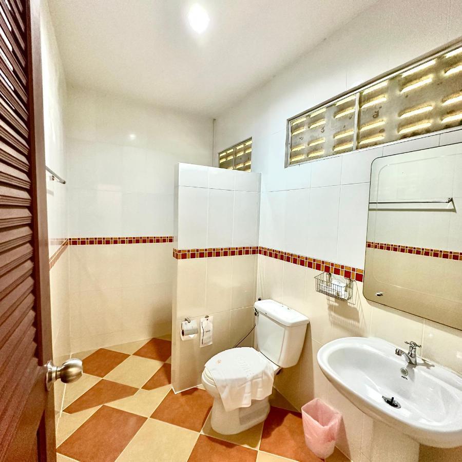 Guest house Chamil House *