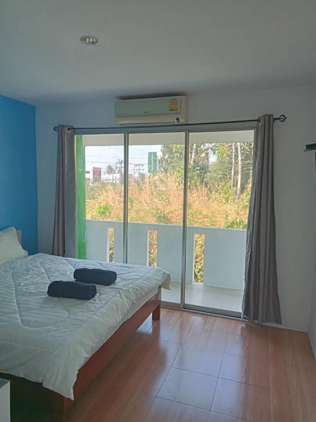 Bangreen Naiyang Apartment *