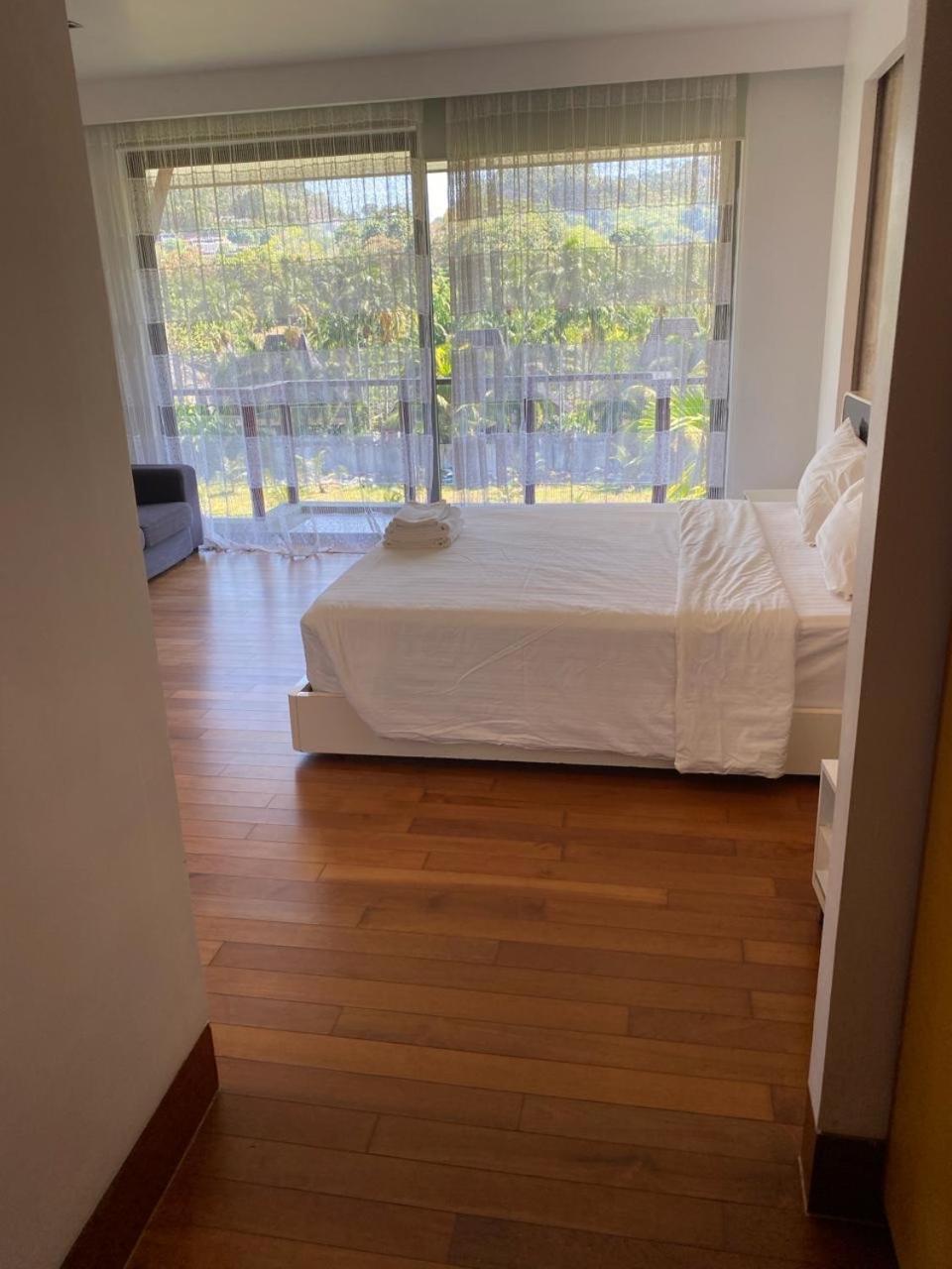 Pearl Of Naithon , 4 Bedroom *