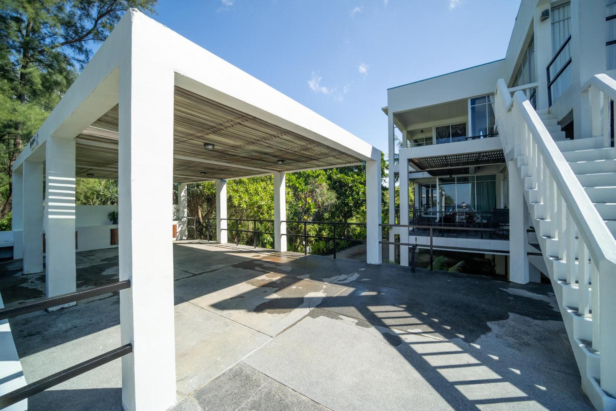 8卧沙滩别墅 3女佣 每日清洁 靠近机场 私人泳池 免费用车 健身房 Villa Phuket