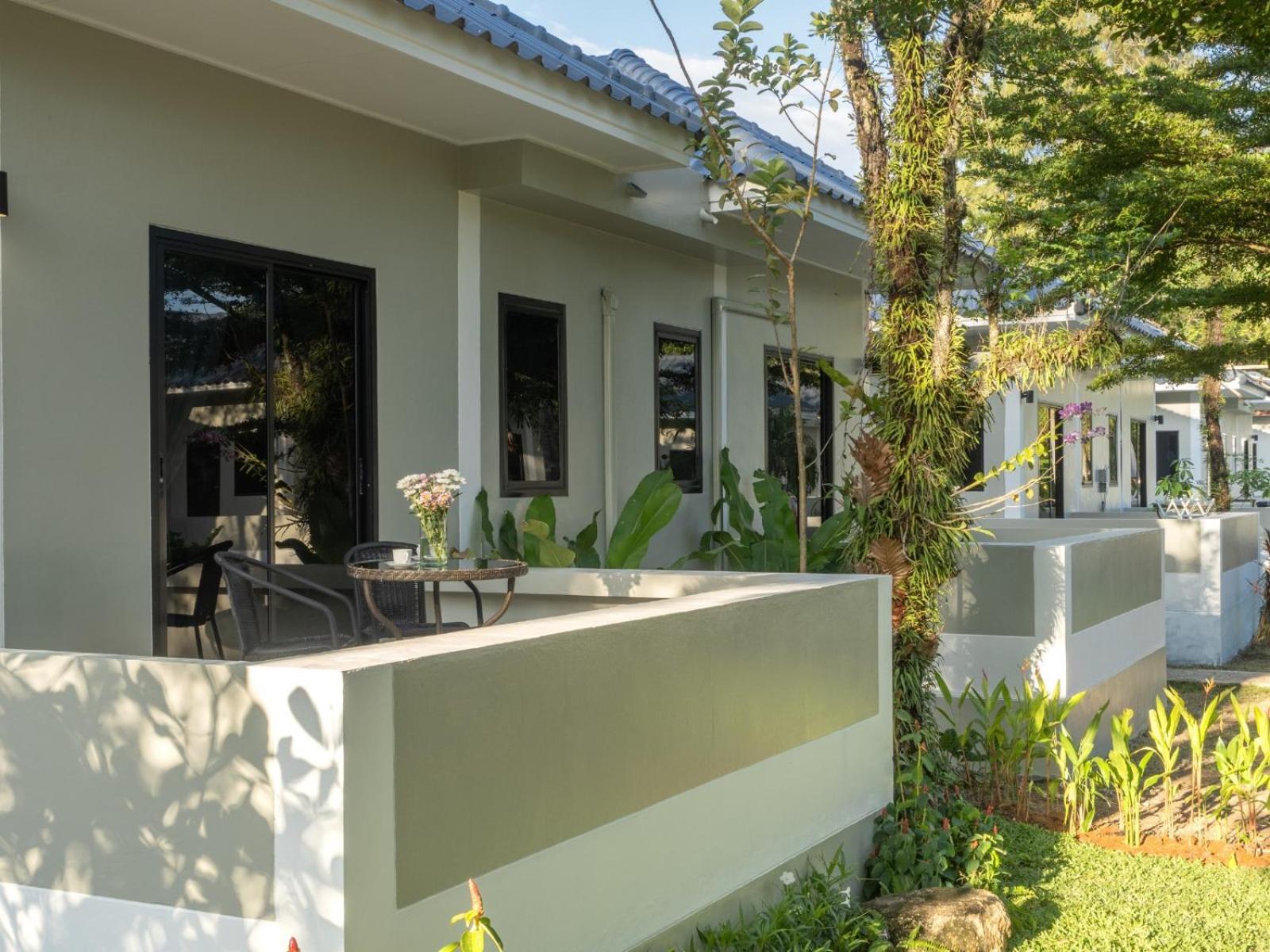 Isara Resort Nai Yang Beach
