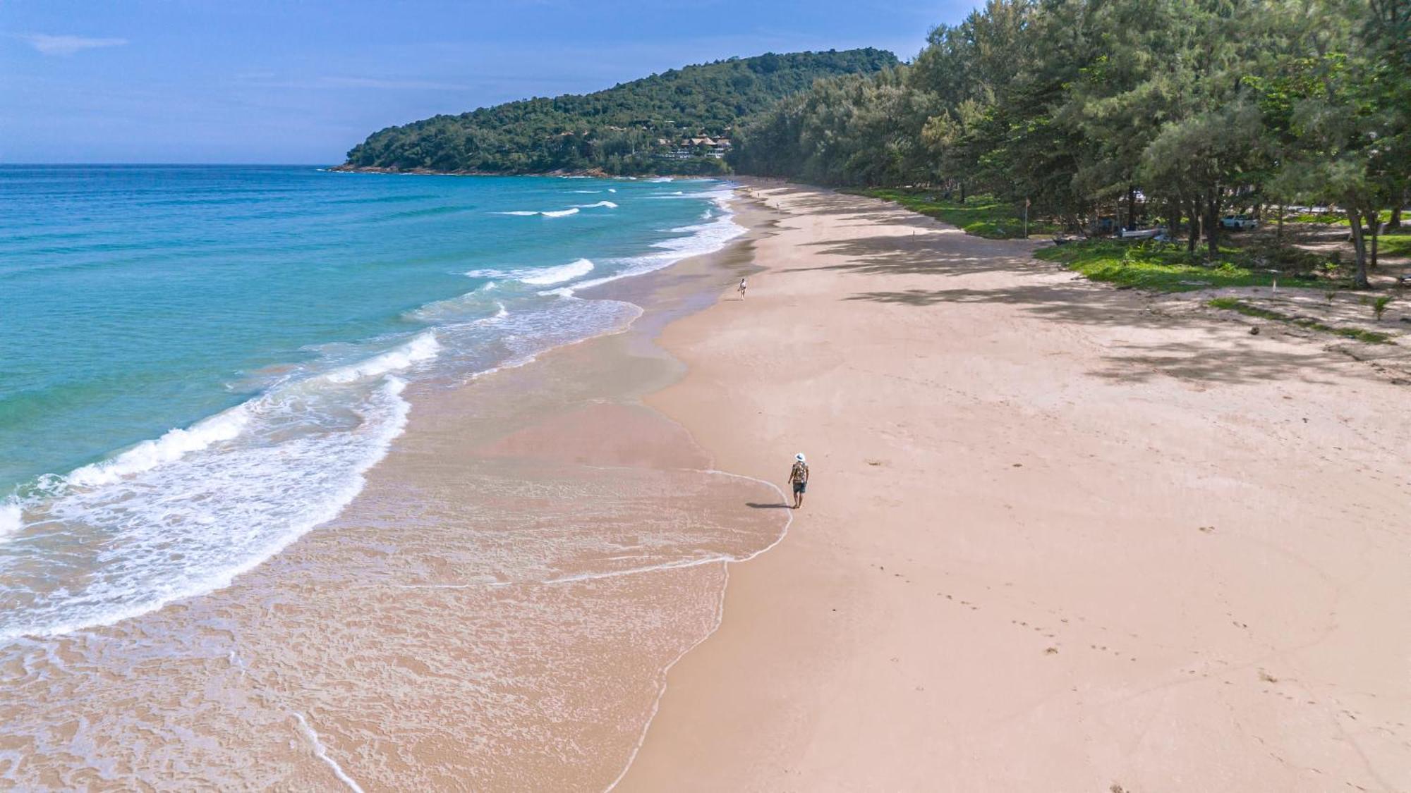 Sealord Beachfront Resort *