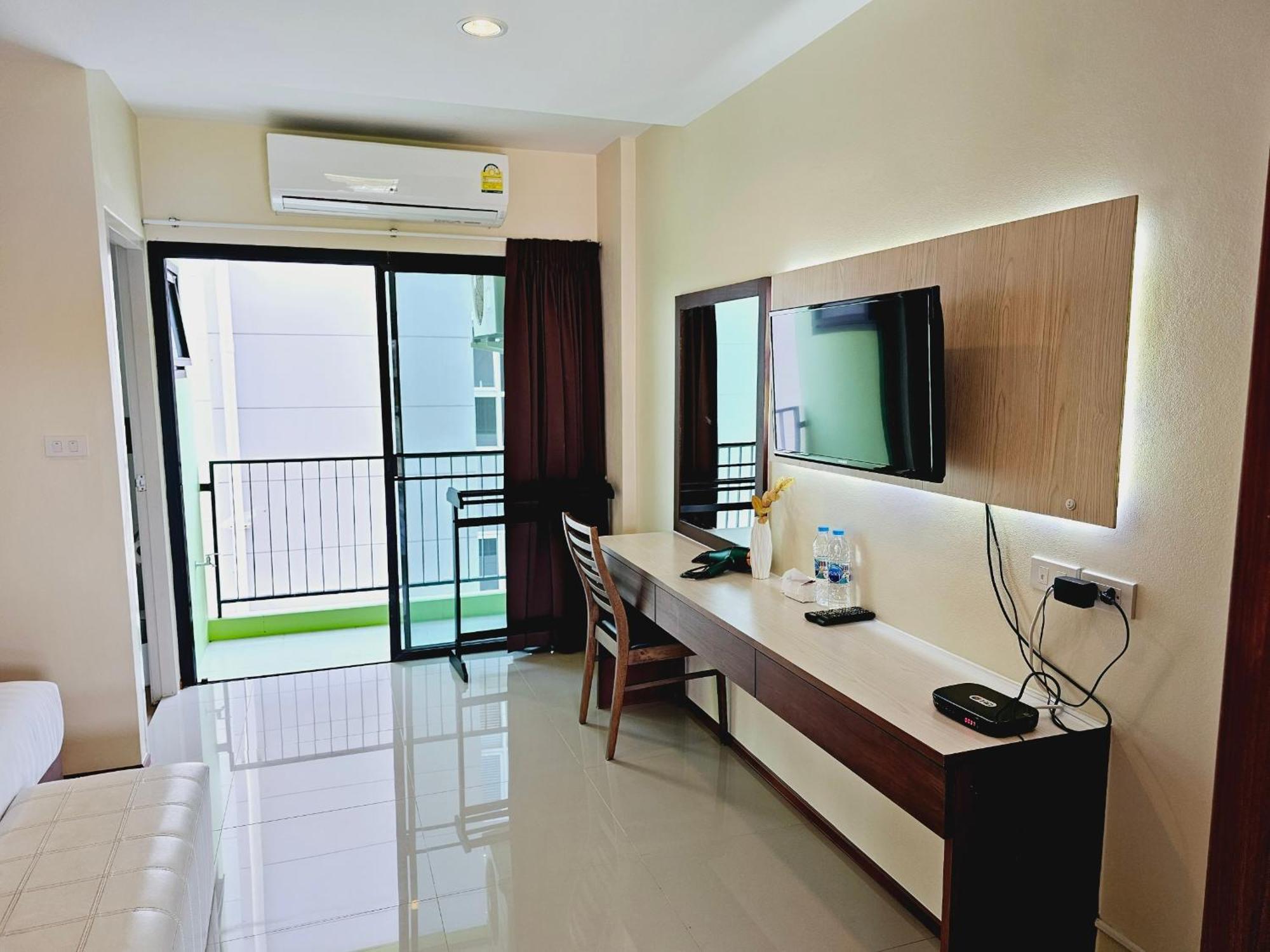 Stayhere@airport Service