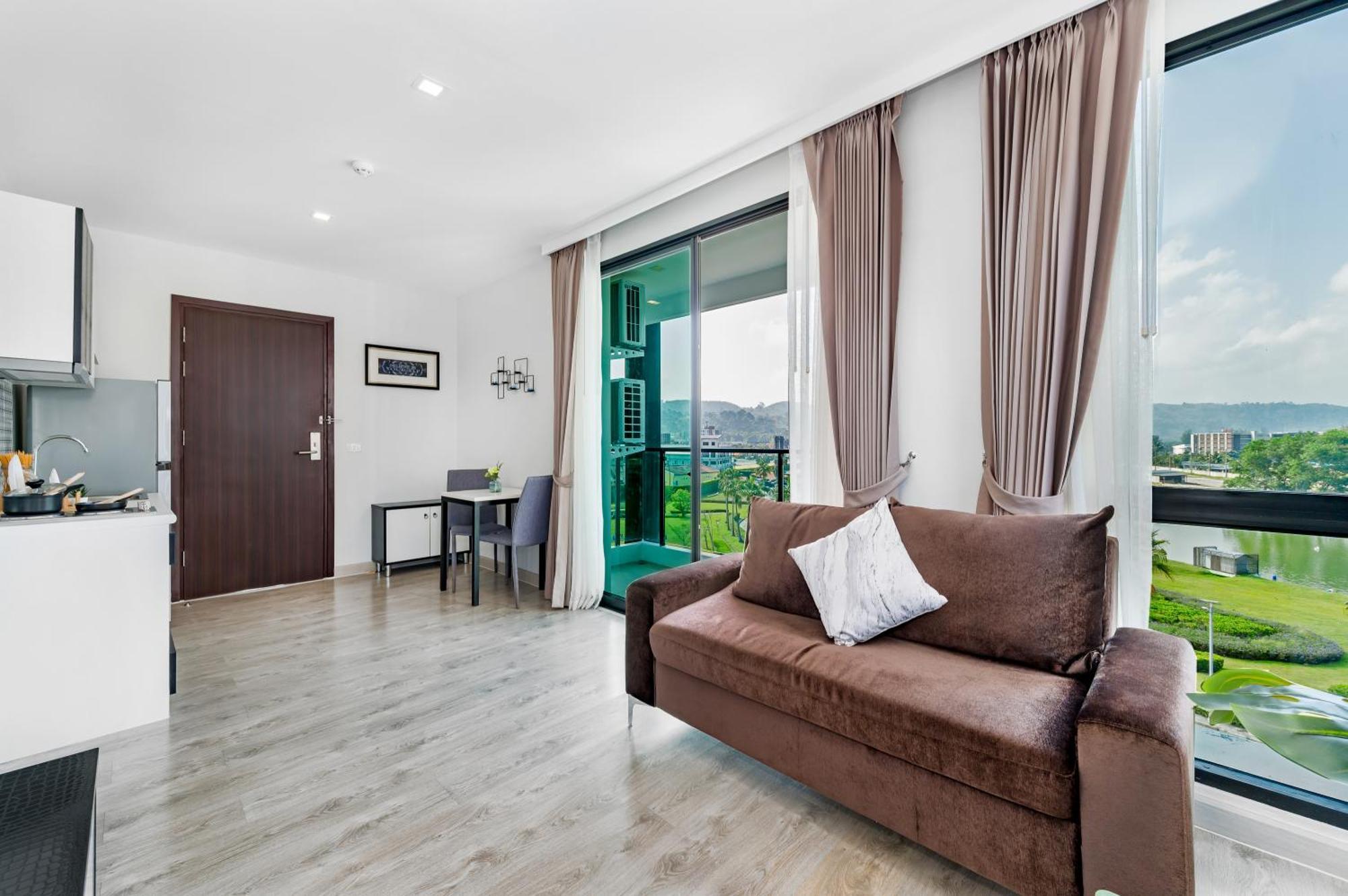 Wyndham Royal Lee Phuket Hotel