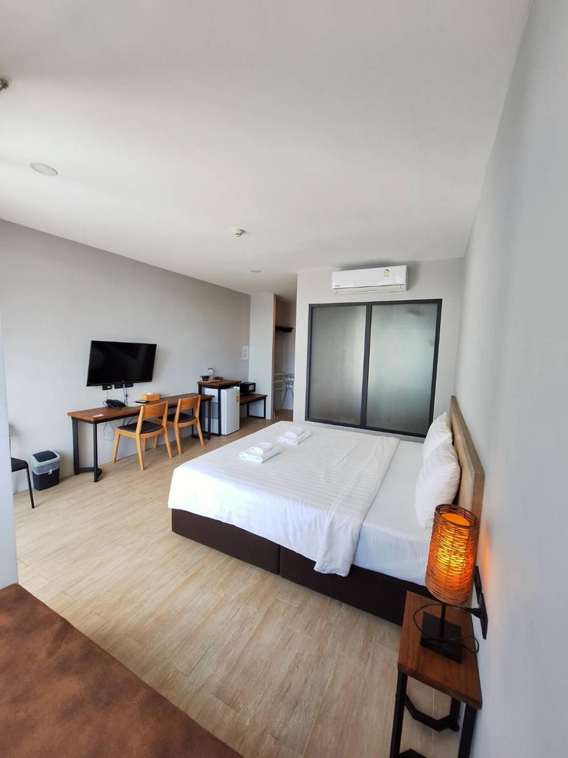 Atom Phuket -sha Hotel