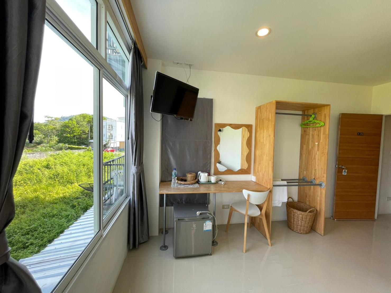 Dwell Phuket Airport At Naiyang