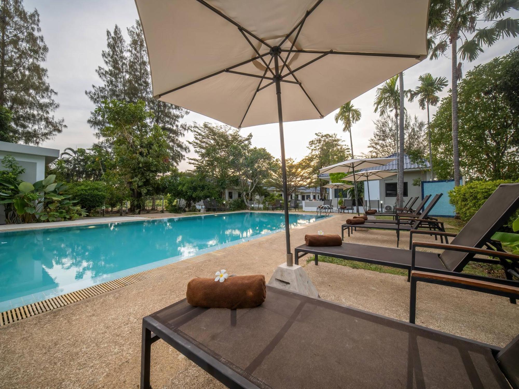 Isara 3* Nai Yang Beach