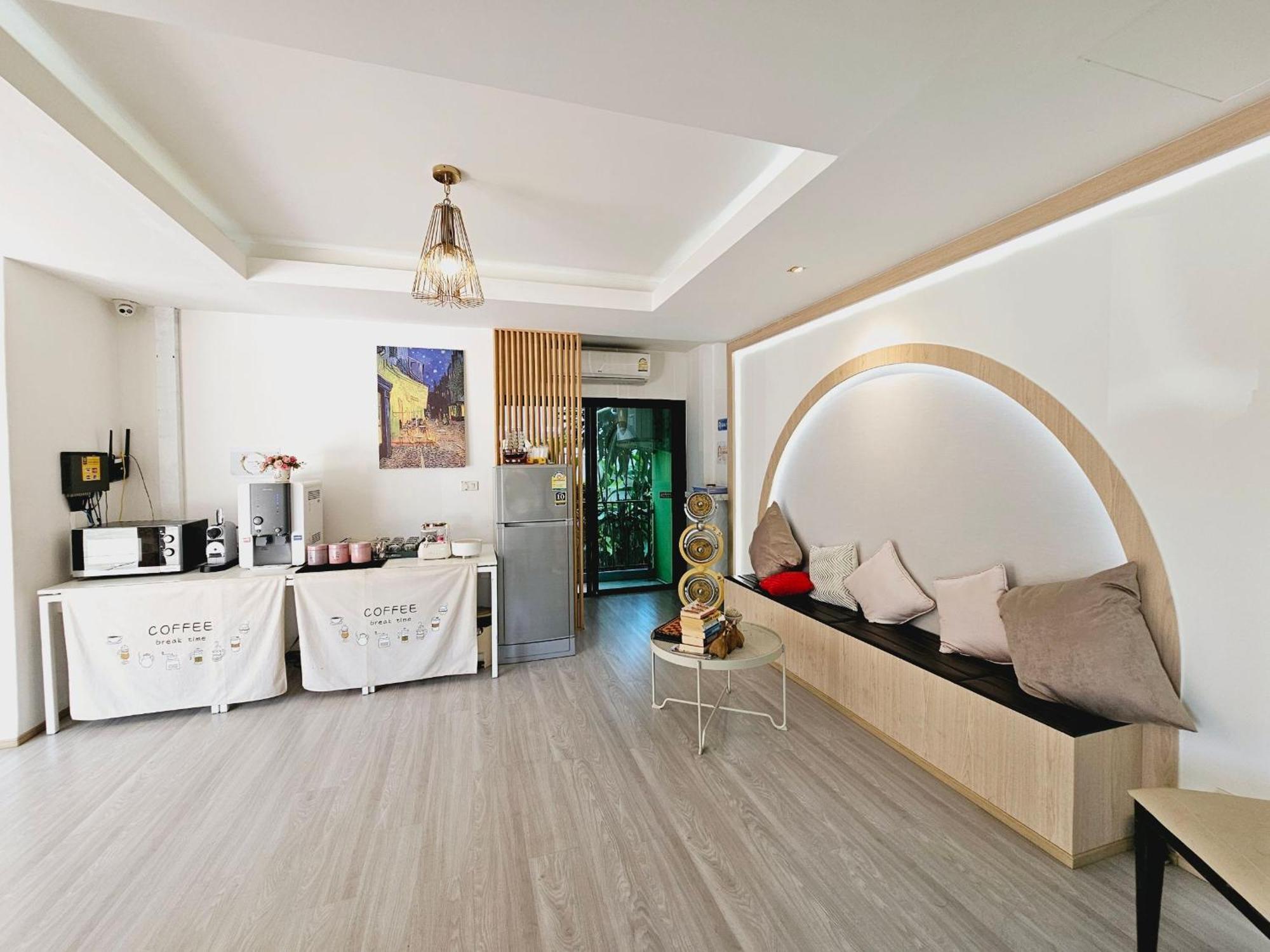 Aparthotel Stayhere@airport Service Ban Bo Han