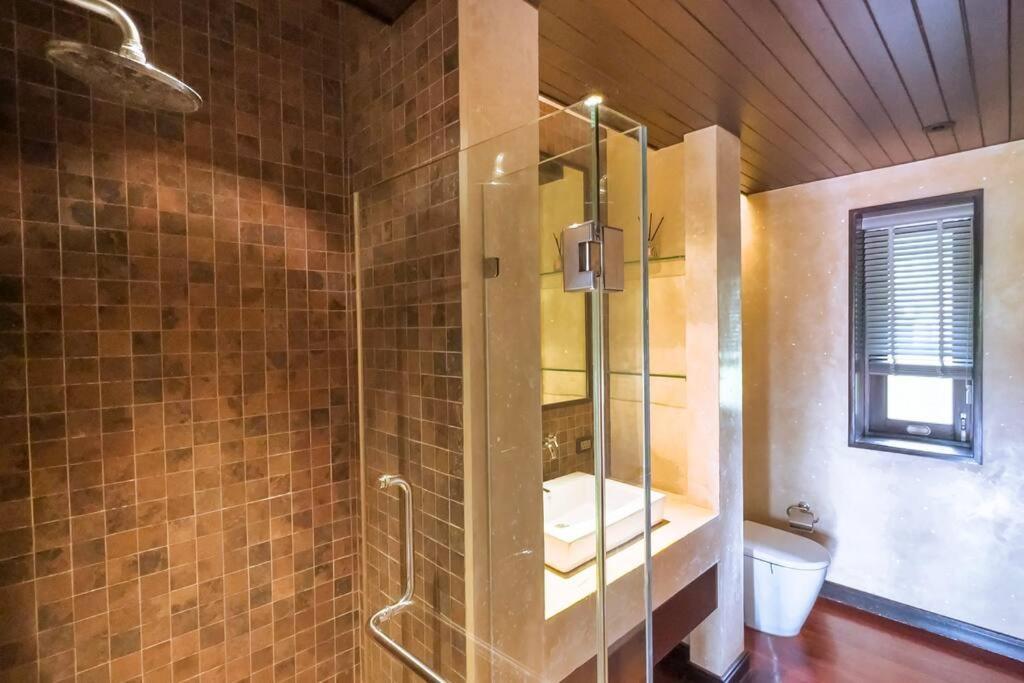 Charming Chom Tawan 3 Bdr Layan Beach (Phuket)