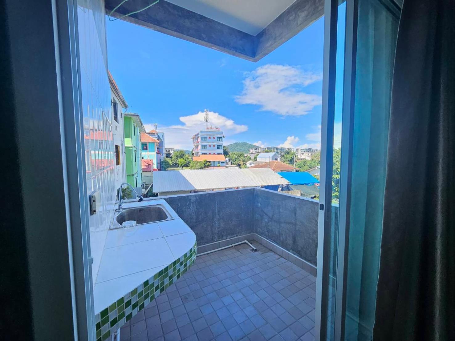 Guest house Phuket Airport *