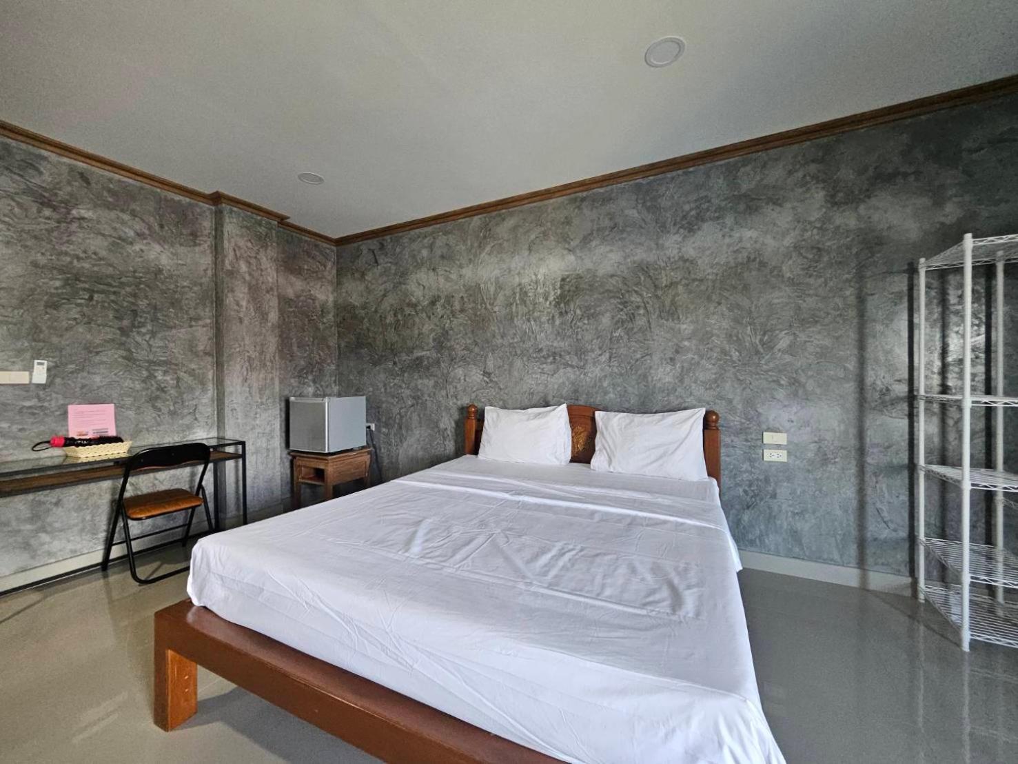 Guest house Phuket Airport *