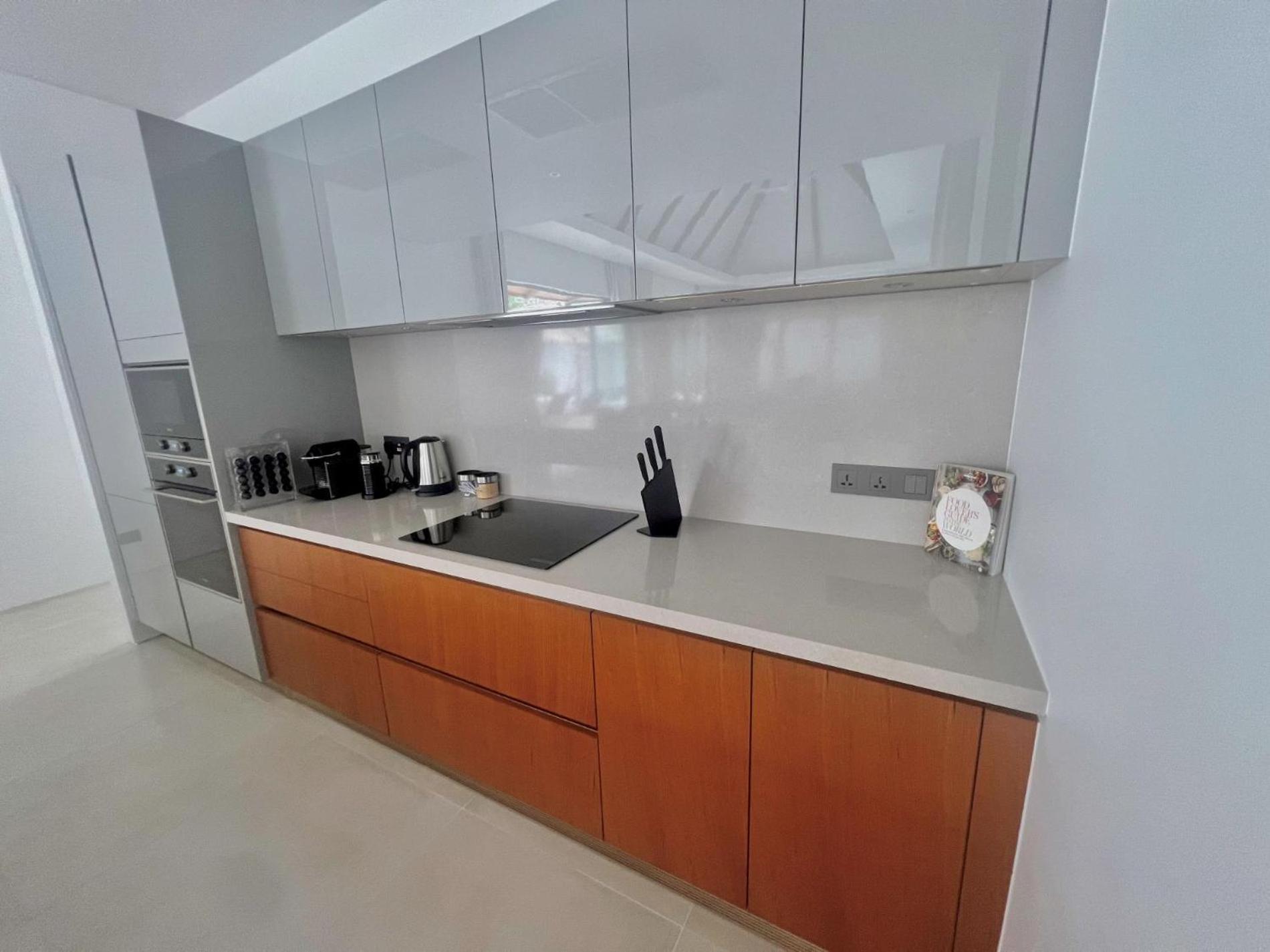 Villa New Luxury With Maid Anchan Tropicana Ban Phru Champa