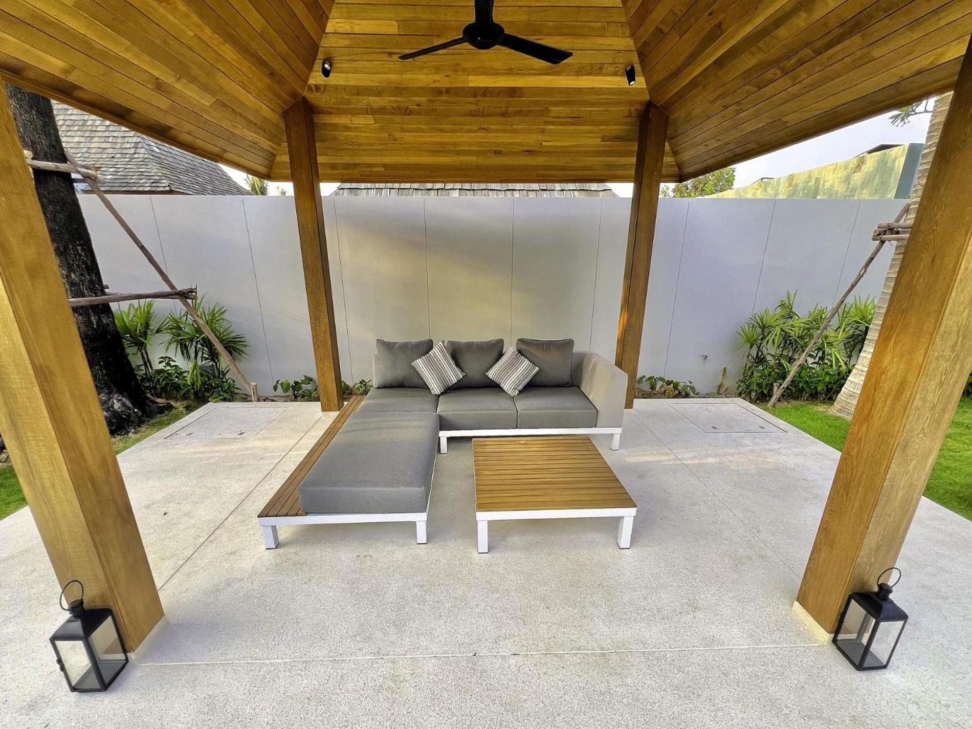 Villa New Luxury With Maid Anchan Tropicana *