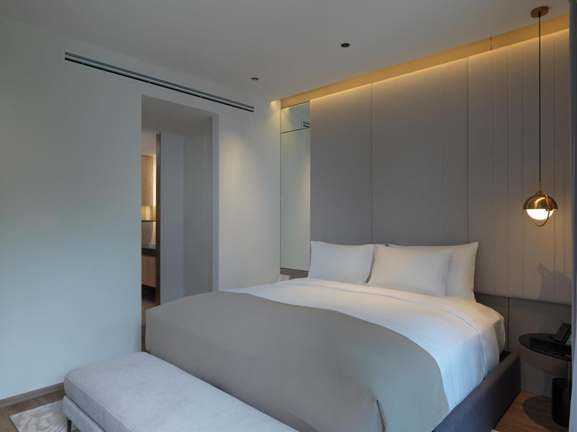 Hotel La And