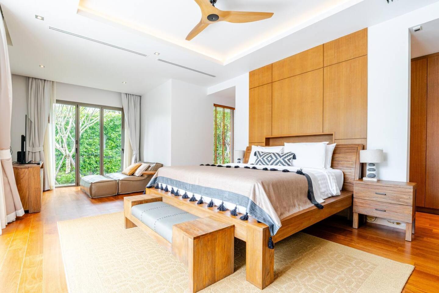 Villa Stylish Pool Tropical Hideaway