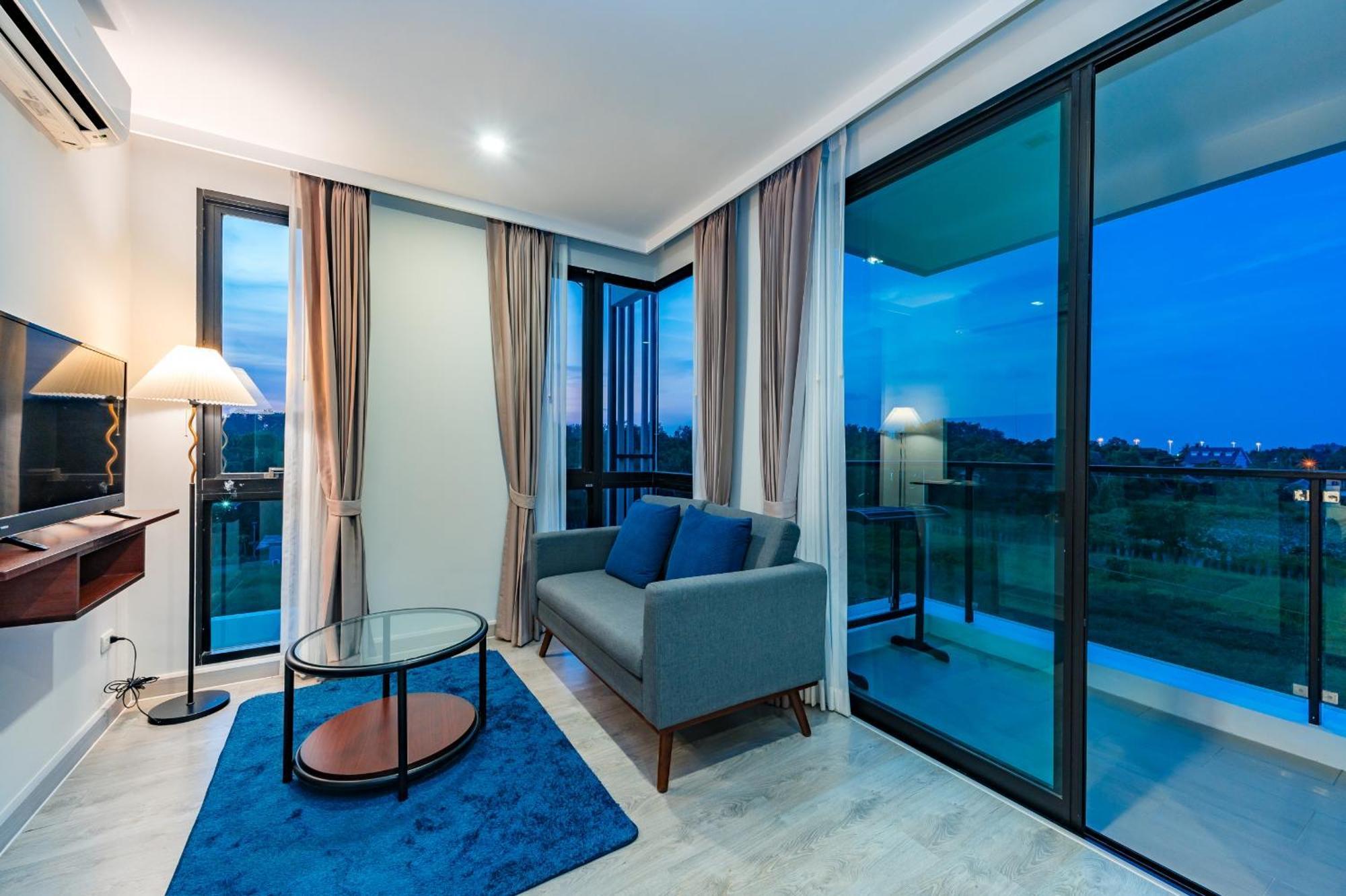 Wyndham Royal Lee Phuket Hotel Nai Yang