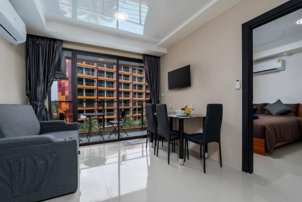 1 Bedroom 777 Condotel