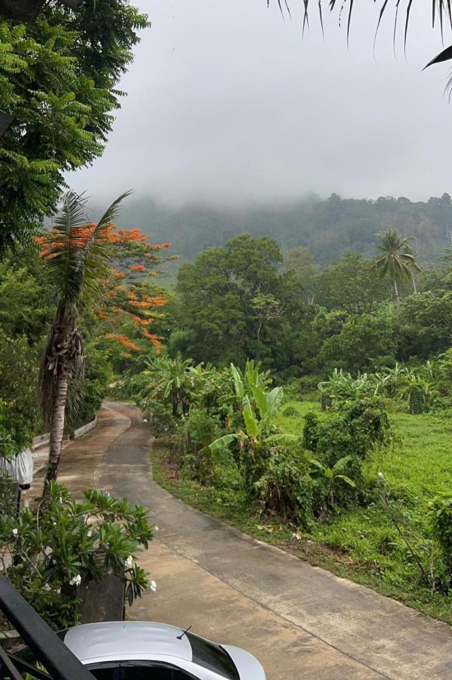 Phuchada Nai Yang Beach