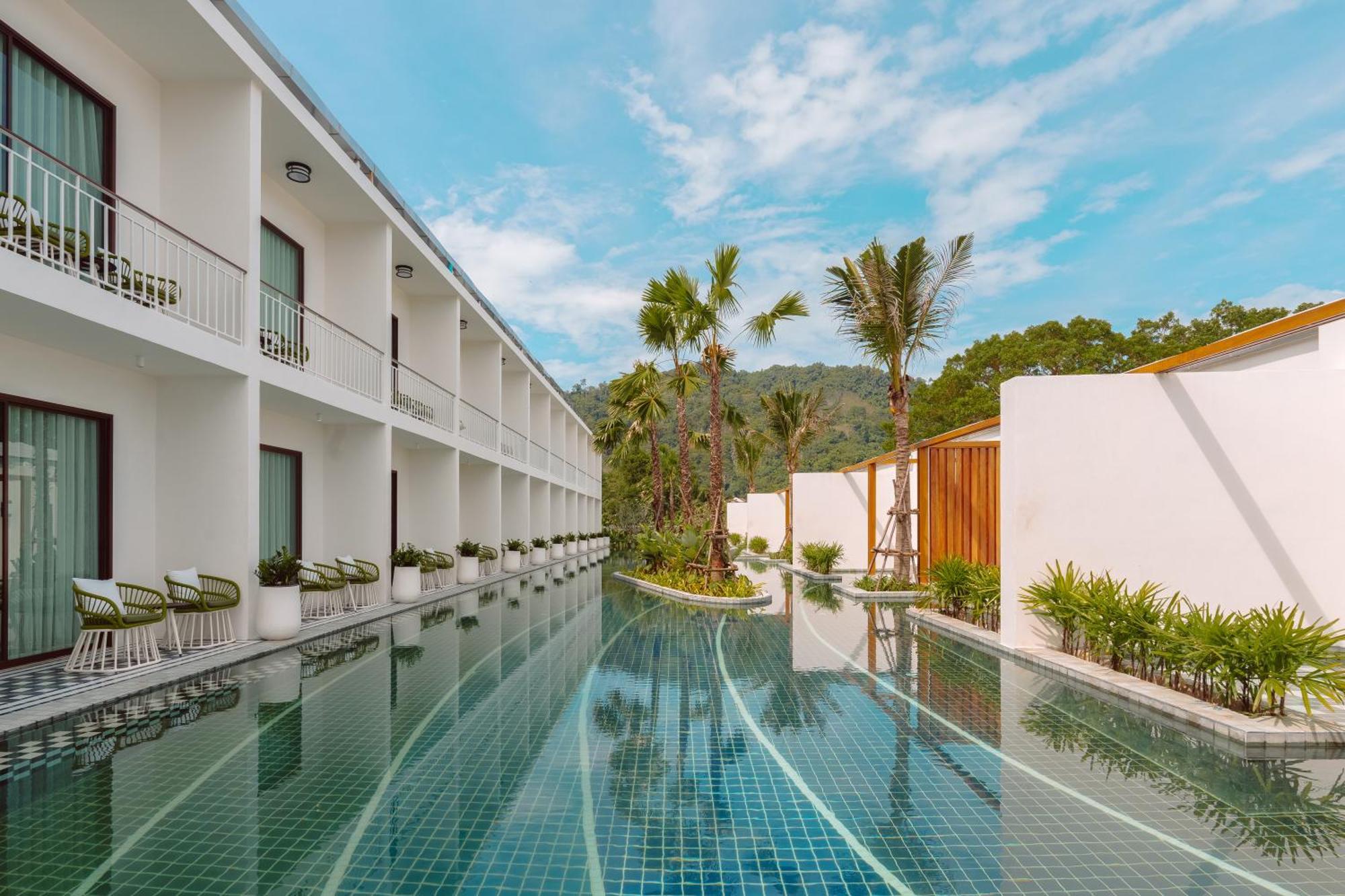 Resort Sugar Marina Resort-lagoon-villas, Naiyang Nai Yang
