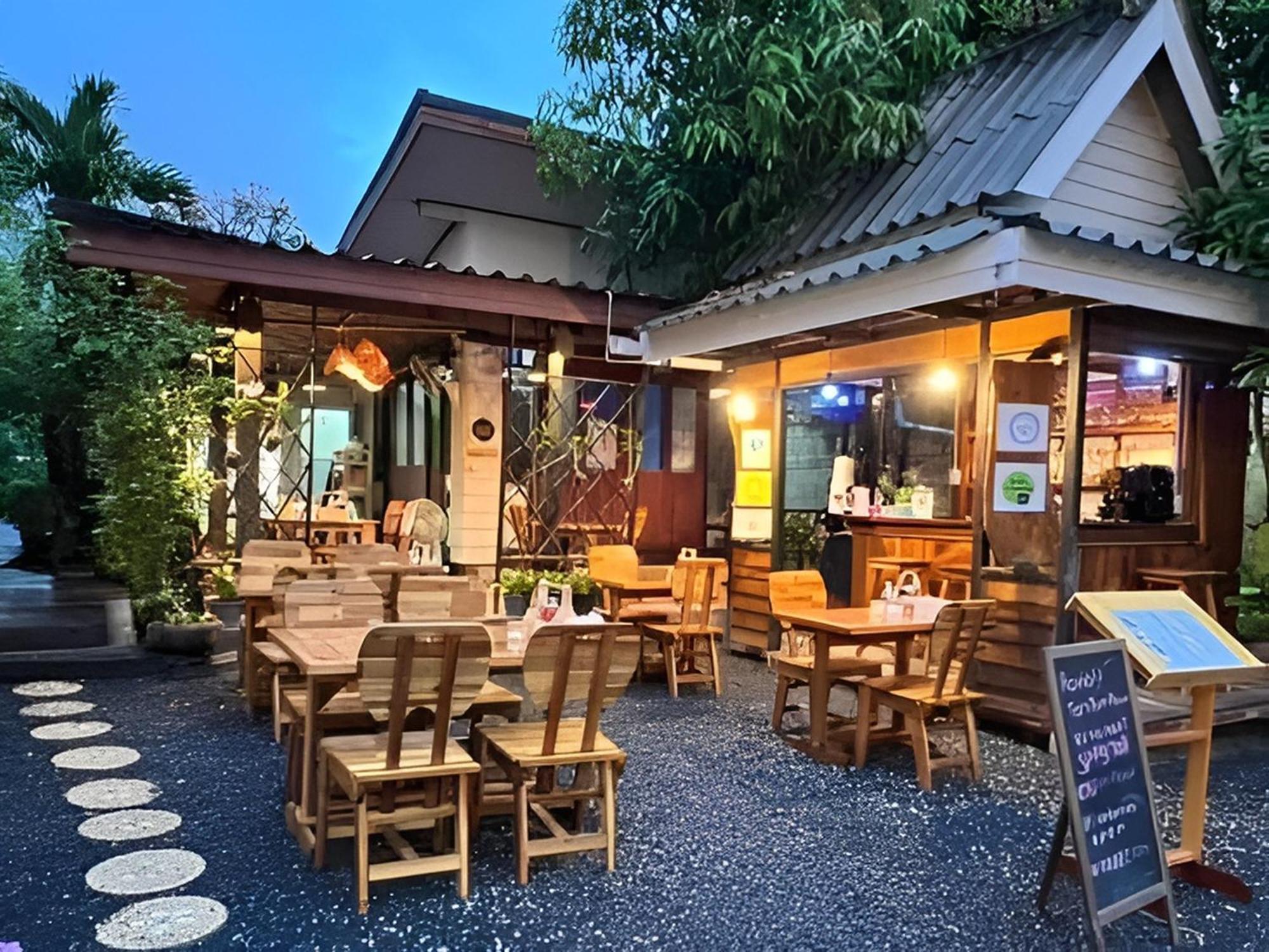 Naiyang Boutique Resort Ban Phak Chit